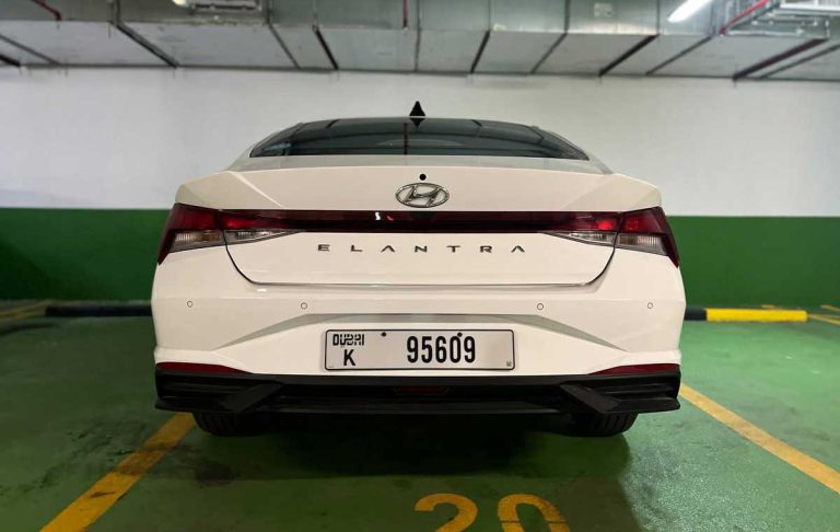 Hyundai Elantra 2022