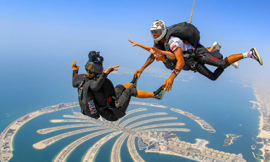 اسکای دایوینگ دبی